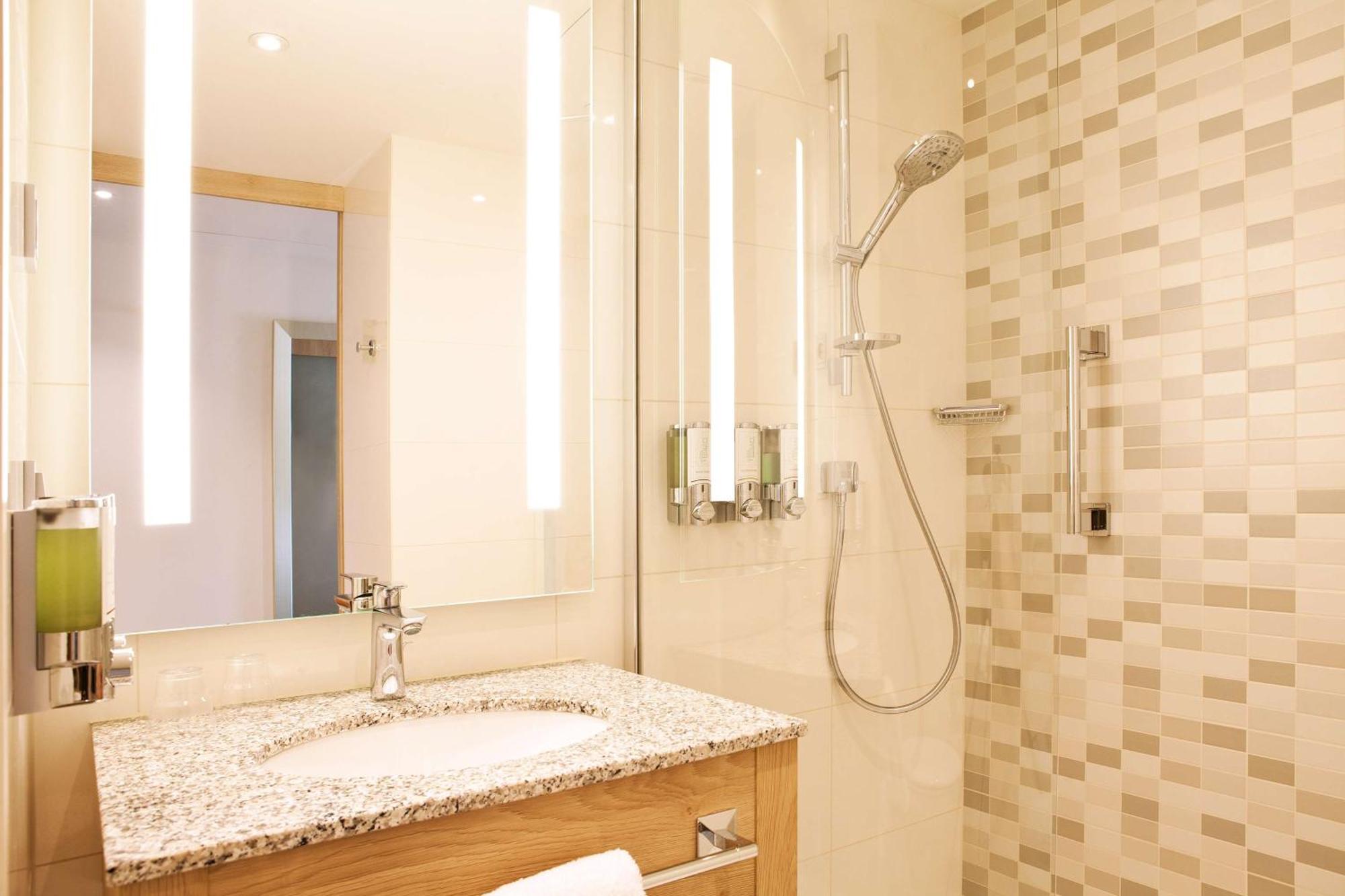Hampton By Hilton Aachen Tivoli Hotel Екстериор снимка