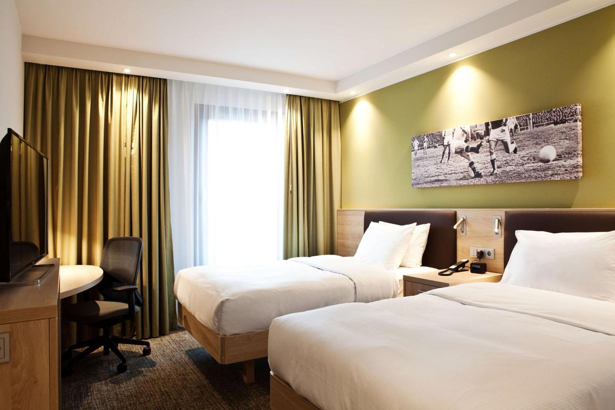 Hampton By Hilton Aachen Tivoli Hotel Екстериор снимка